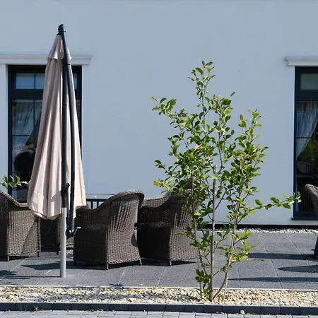 招待所 Za Jeziorem