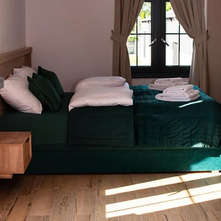 招待所 Za Jeziorem