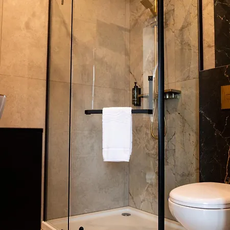 Za Jeziorem 招待所