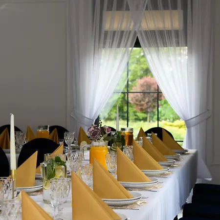 Za Jeziorem 招待所